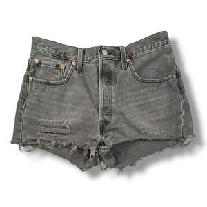 Levi’s Button Fly Distressed Cutoff Jeans Size 32